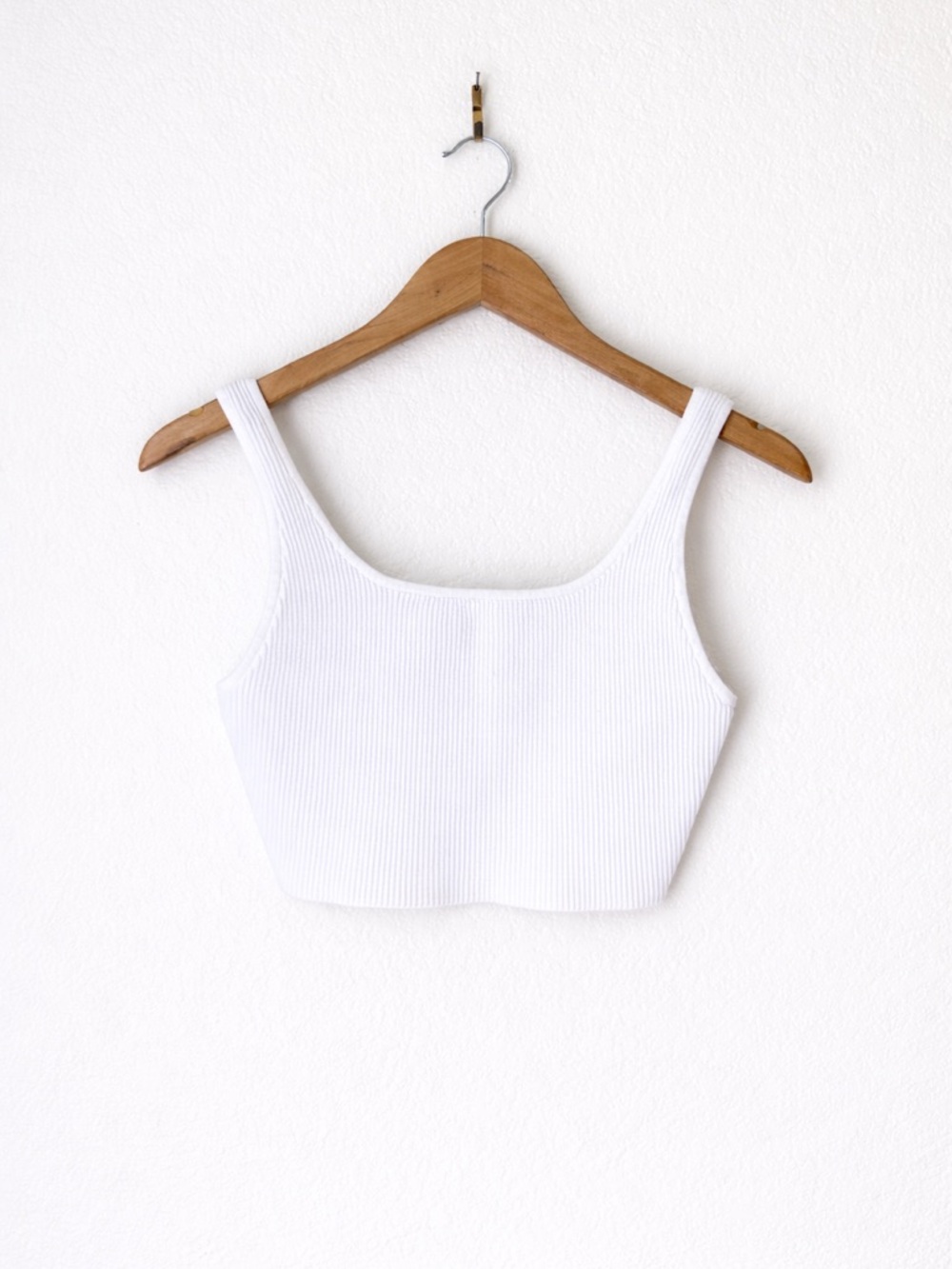 Babaton Sculpt Knit Square Neck Cropped Tank White Size M Aritzia